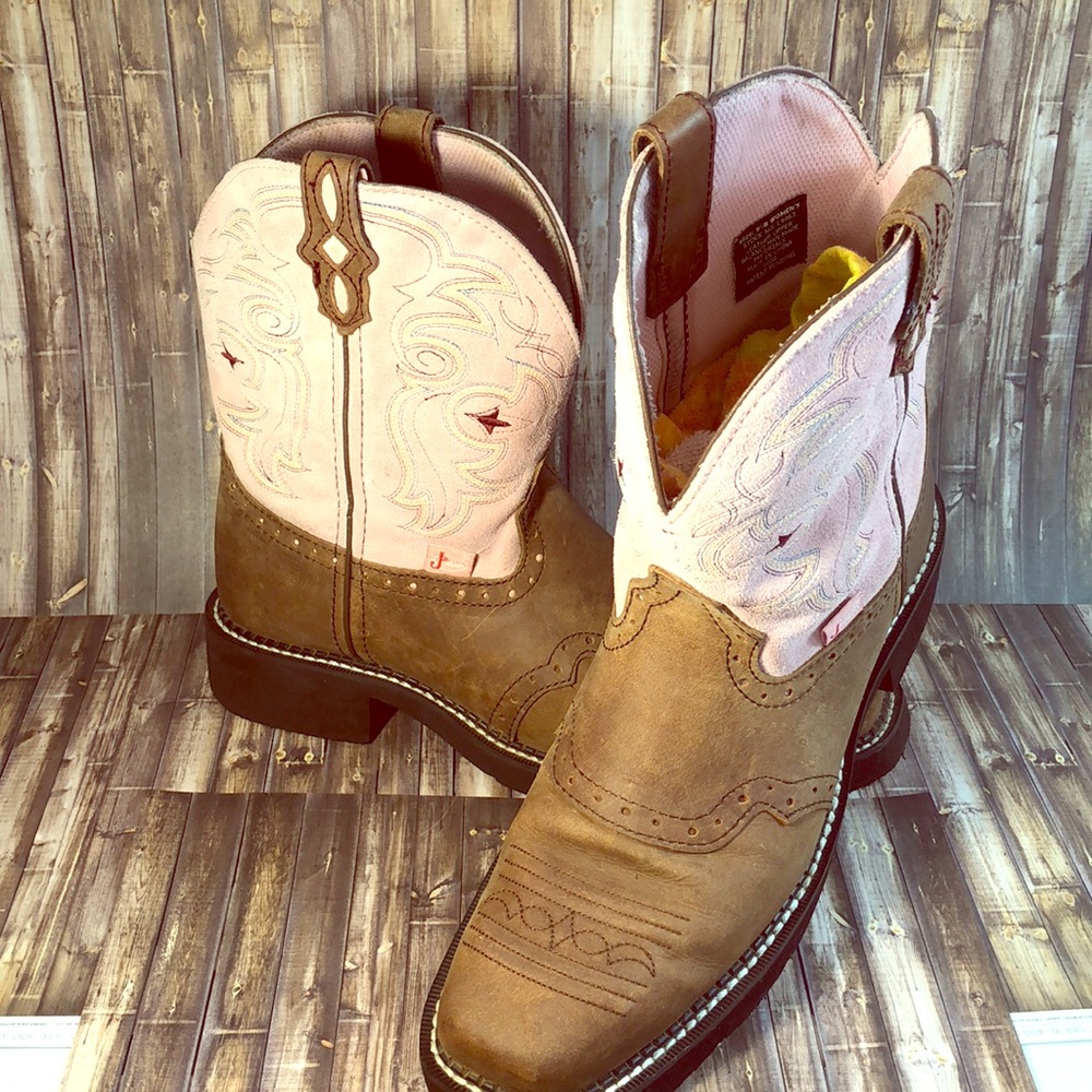 Boots Justin Gypsy Size 9.5 Pink and Brown